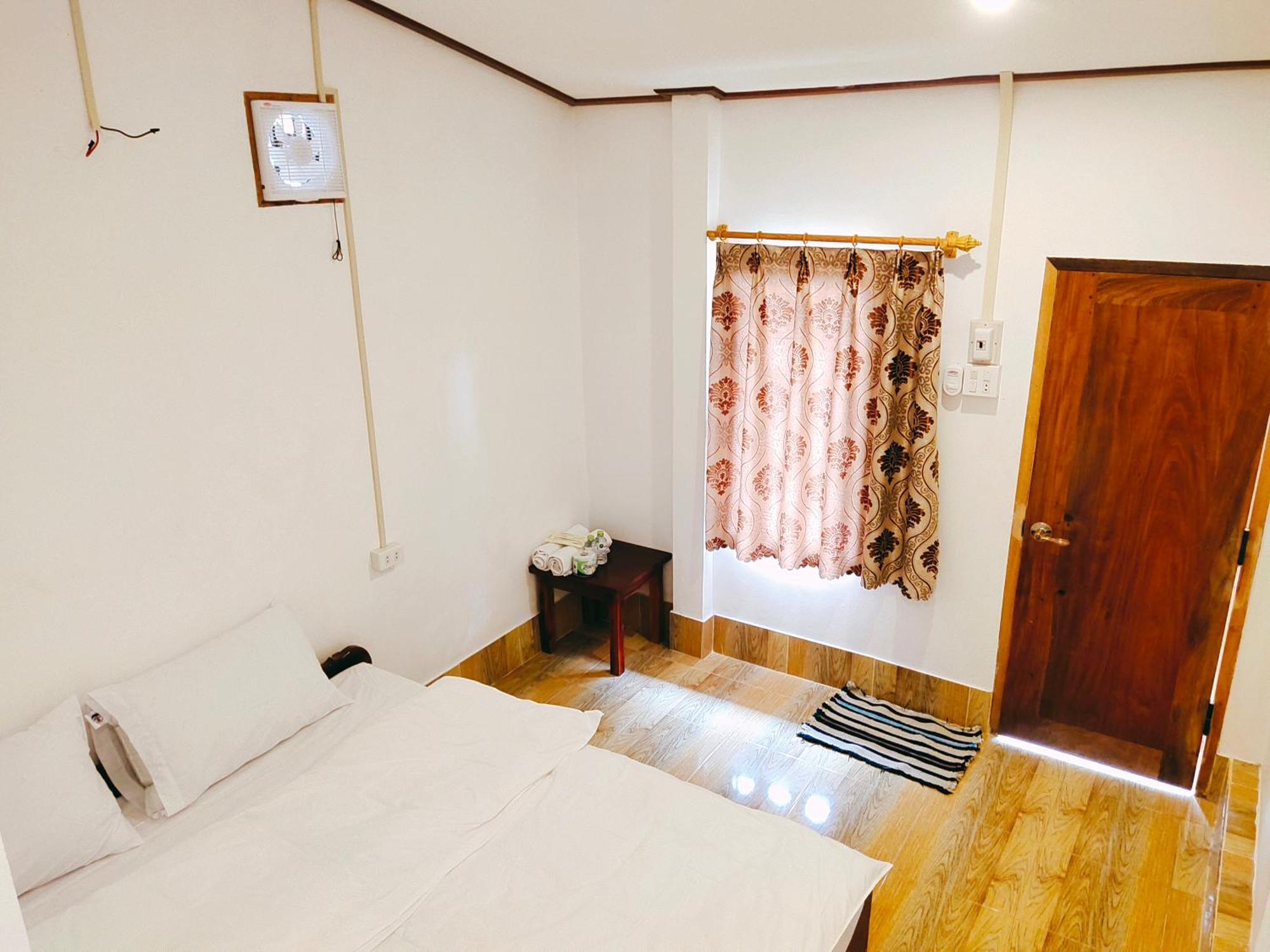Nongkhiaw Meexok Guesthouse מראה חיצוני תמונה